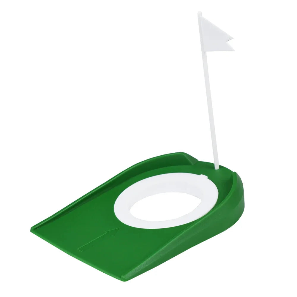 Golf Putting Loch mit Flagge – Überall dein eigenes Grün aufbauen